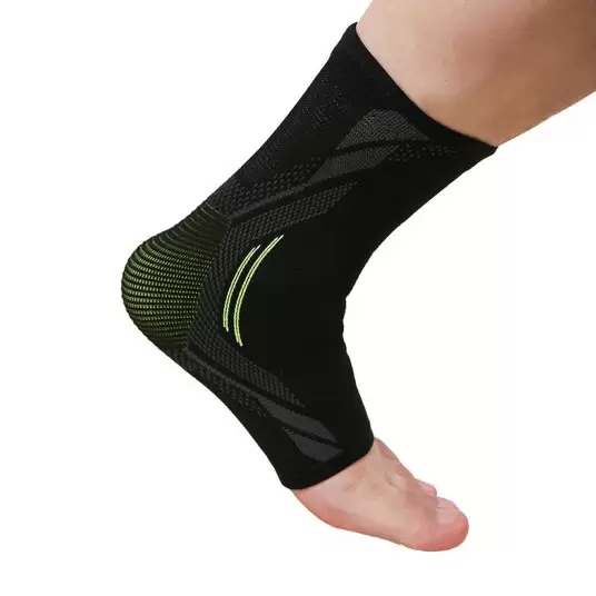 Kelme Суппорт голеностопа SIERO 9886211.000