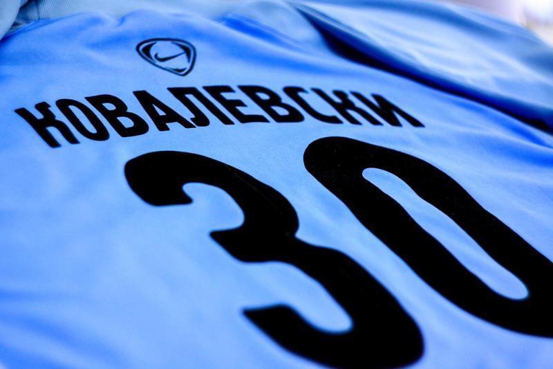 Нанесение логотипов и номеров